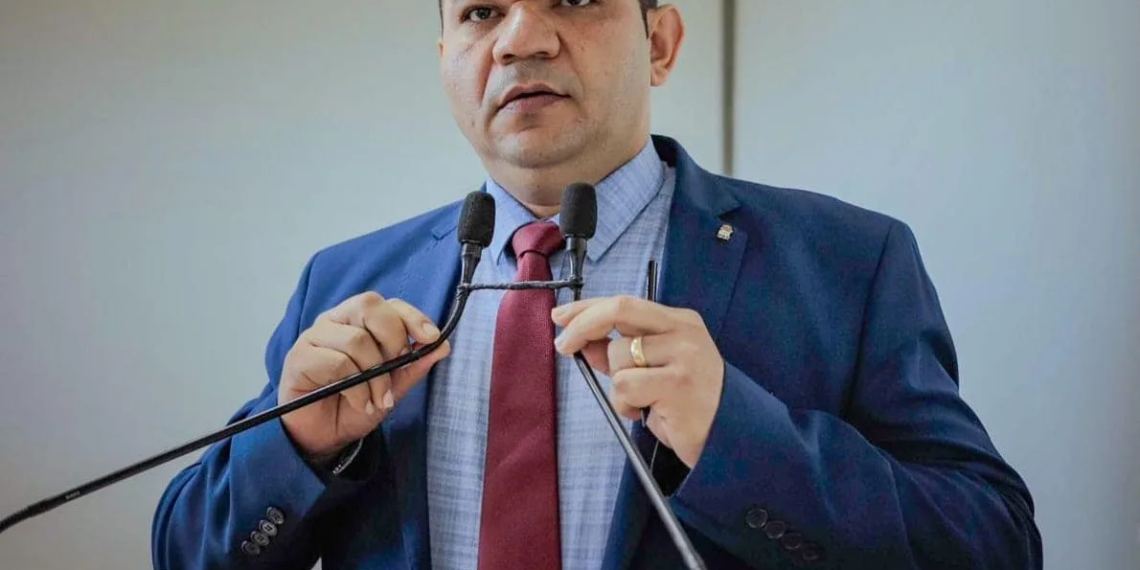 Na Capital, vereador apresenta PL que prioriza matrículas em creches e escolas para dependentes de mulheres vítimas de violência