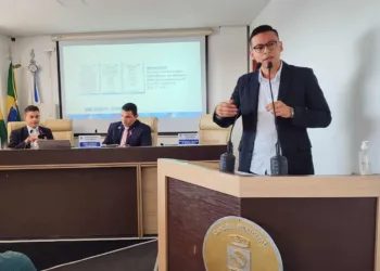 Presidente da FGB vai à Câmara de Vereadores esclarecer polêmica na contratação de empresa de Sena Madureira