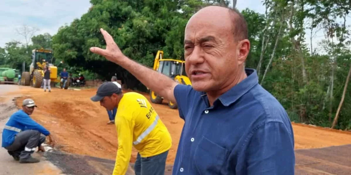 Bocalom recupera trecho da Rua Joaquim Macedo e comemora: 'feliz de resolver um problema tão antigo'