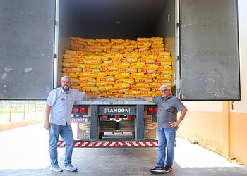 Ração com fórmula acreana já está na linha de produção da indústria de alimentos Nutrak, que amplia sua exportação ao Peru. Foto: Letícia Machado