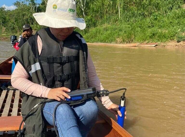 Morte de peixes no Rio Amônia pode ter sido ocasionada por alta temperatura da água, aponta nota técnica