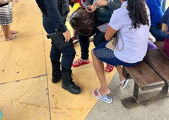 Patrulha Maria da Penha realiza ação alusiva ao Dia Nacional de Luta Contra a Violência à Mulher