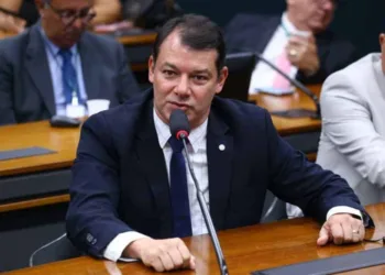Comissão da Câmara aprova PL de Roberto Duarte que suspende cobrança de financiamentos dos produtores do Acre por três anos