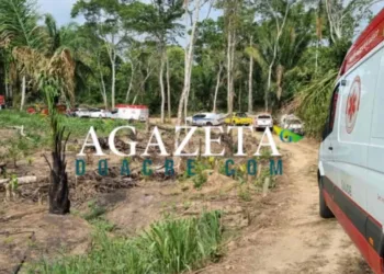 URGENTE: Avião com 12 pessoas cai próximo ao Aeroporto de Rio Branco