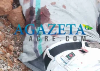 Jovem é morto a tiros e facadas no interior do Acre