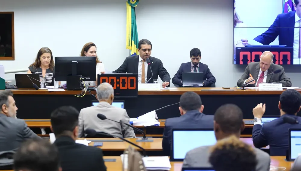 Comissão que aprovou proposta é majoritariamente formada por deputados conservadores — Foto: Vinicius Loures/Câmara dos Deputados