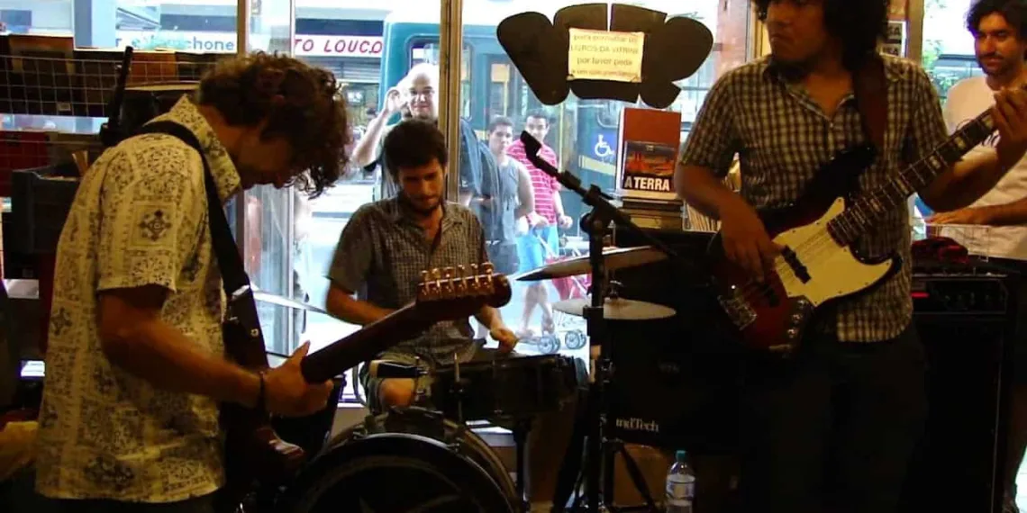 Banda acreana Caldo de Piaba celebra 15 anos com grande show neste sábado