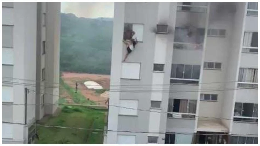 Avós pulam do 4º andar de prédio após neta de 11 anos atear fogo em sofá