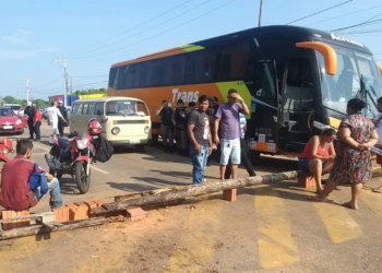 Após protesto de moradores por melhorias em ramais, rodovia AC-40 em Rio Branco é liberada