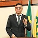 Criminosos invadem casa de ex-deputado no Acre e fazem família refém