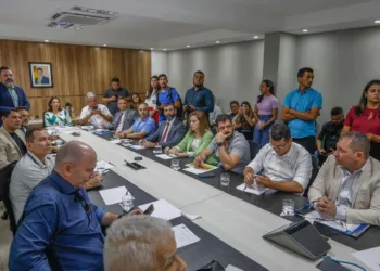 Bancada Federal do Acre discutirá emendas ao orçamento de 2024 com governo, prefeituras e órgãos federais