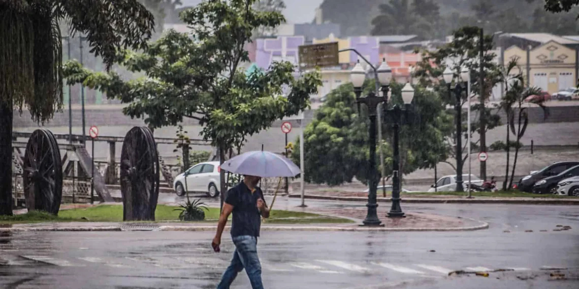 Veja como fica a previsão do tempo nesta terça-feira