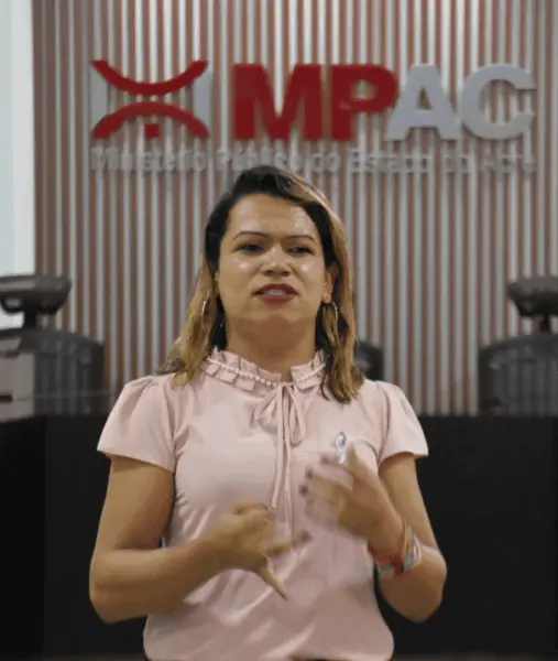 Transexuais revelam barreiras e preconceitos para serem aceitas no mercado de trabalho 2 Transexuais revelam barreiras e preconceitos para serem aceitas no mercado de trabalho