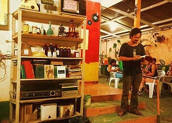 Café com Poesia promove encontro de poetas nesta sexta-feira