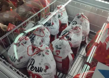 Supermercados da Capital já se preparam para o Natal; carne de peru teve reajuste de mais de 15% este ano