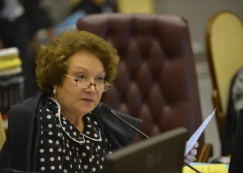 Ministra quebra sigilo de processo e diz que data para julgamento de Cameli ainda será definida