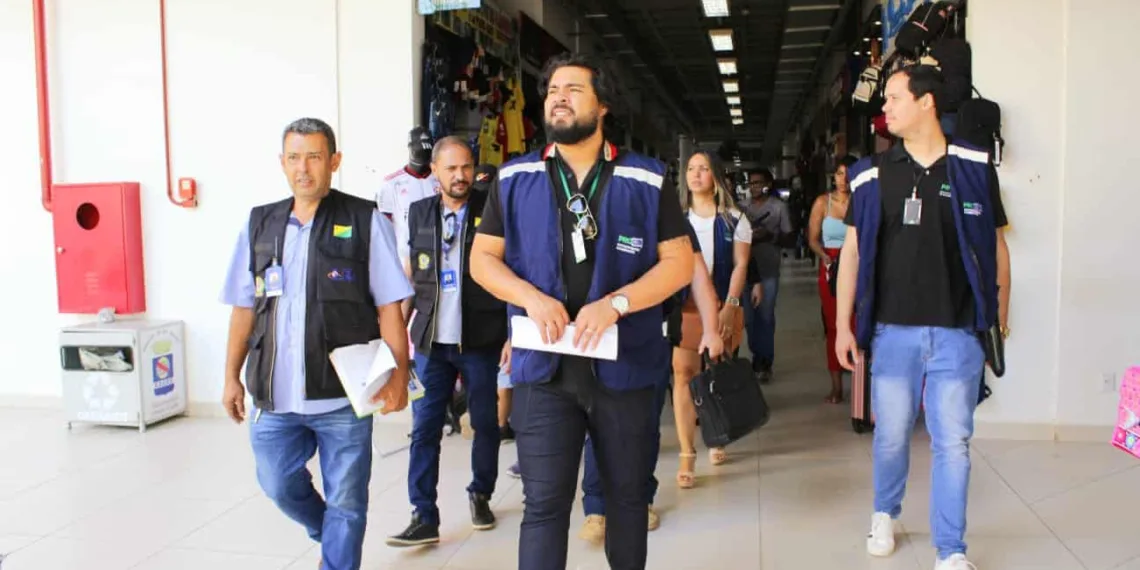 Técnicos do Procon e do Ipem irão fiscalizar comércios para coibir abusos. Foto: (Arquivo/Procon)