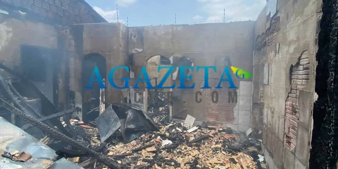 Vídeo mostra destruição em residência atingida por incêndio neste domingo