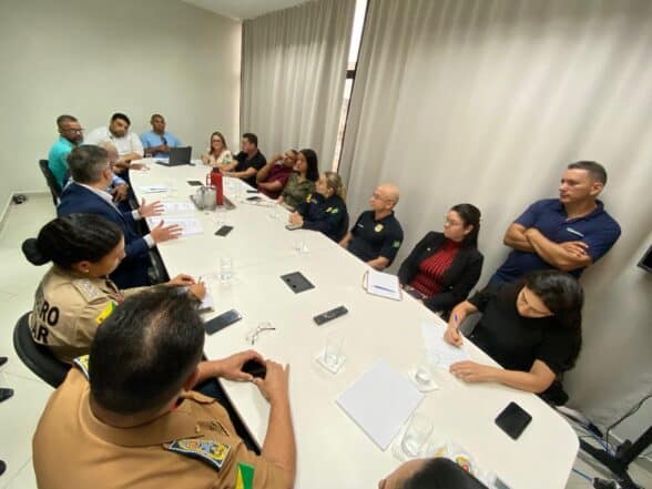 Autoridades discutem fiscalização de leis contra linhas cortantes em Rio Branco