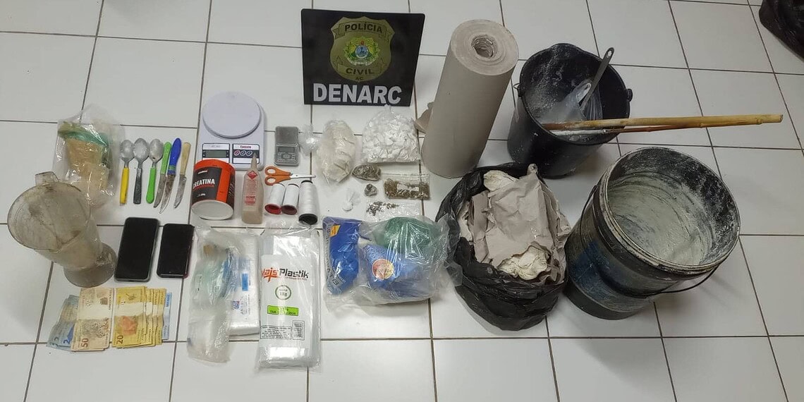 Polícia fecha laboratório de drogas e prende traficante em Rio Branco