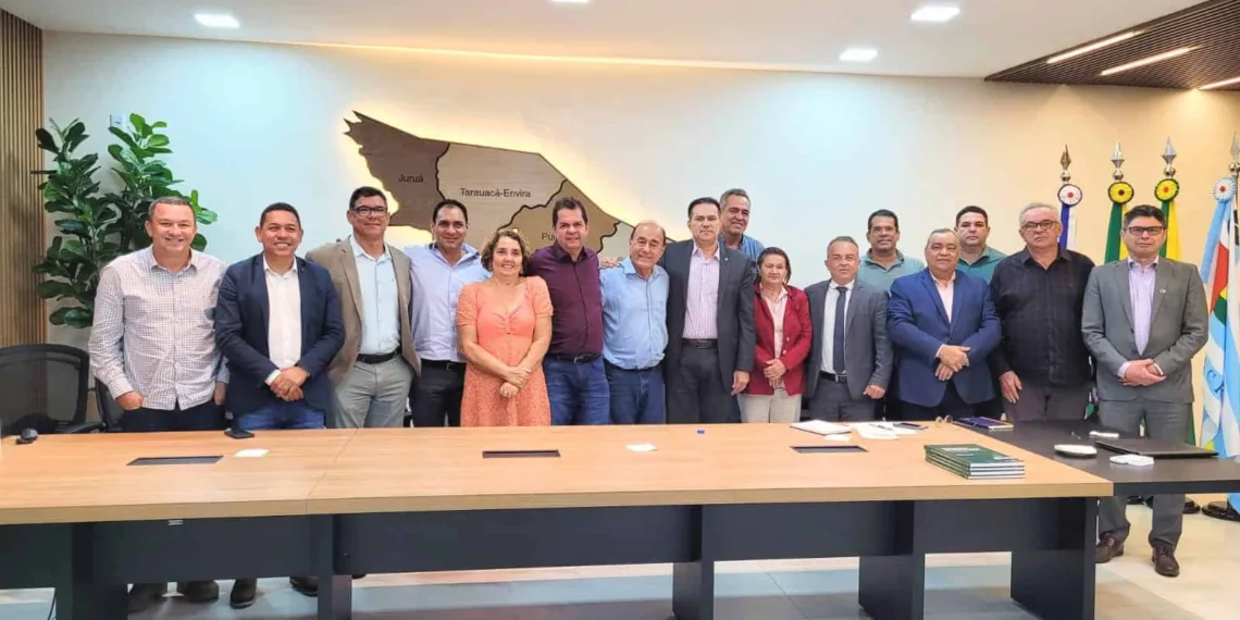 TCE-AC reúne prefeitos e discute criação de plano de contingência para enfrentar eventos climáticos