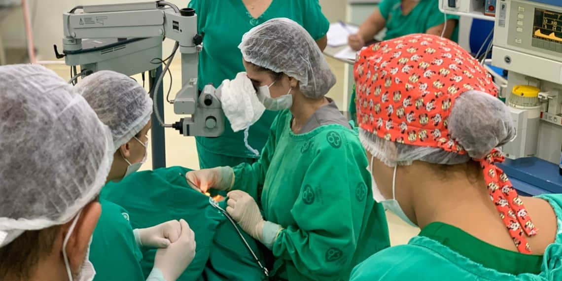Equipe Fundhacre realiza mais dois transplantes de córnea. Foto: Maxmone Dias/Fundhacre