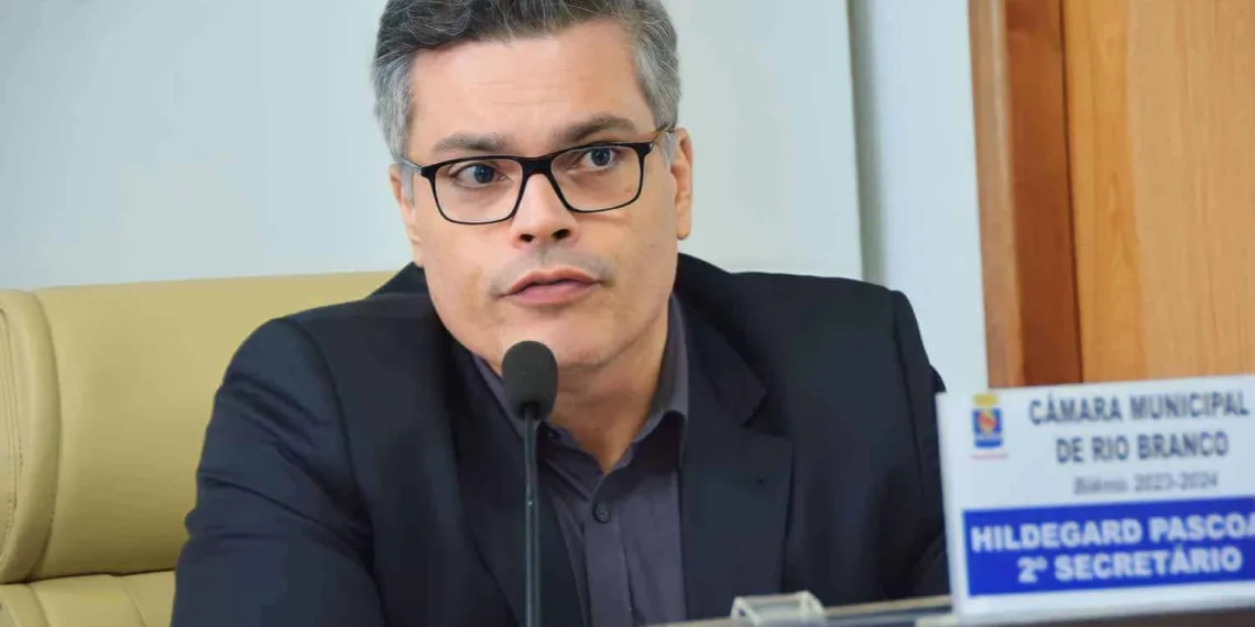 'Não foi fatalidade, foi crime', diz promotor, sobre morte de jovem degolado com linha chilena em Rio Branco
