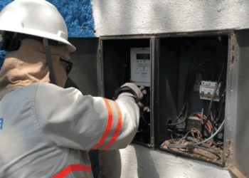 Consumidor poderá pagar conta de energia na hora do 'corte' para evitar suspensão do serviço; confira nova lei