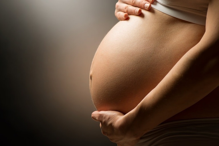 Governo sanciona lei que garante assistência psicológica a gestantes e puérperas
