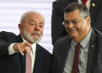 Lula confirma indicação de Flávio Dino ao STF e Paulo Gonet à PGR