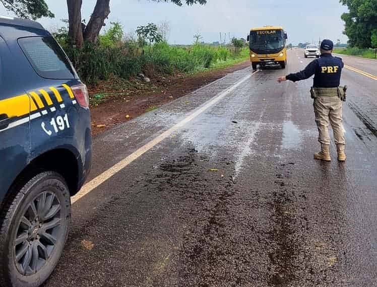 PRF desenvolve a Operação Transporte Escolar 2023 no Acre