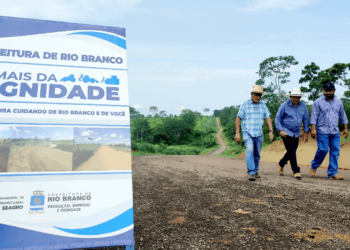 Bocalom faz visita técnica em ramais na Transacreana e em projeto de assentamento