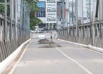 Ponte Metálica só deve ser liberada para tráfego em janeiro do próximo ano, afirma diretor do Deracre