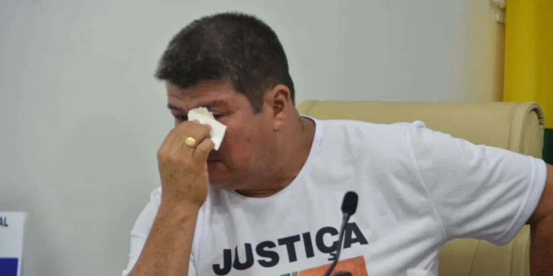 Pai de jovem degolado por linha chilena discute com pipeiro: 'quem usa cerol tem que ser preso'