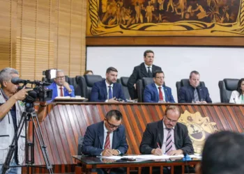 Deputados estaduais aprovam orçamento bilionário para 2024