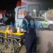 Colisão entre carro e moto deixa motoboy com fratura exposta