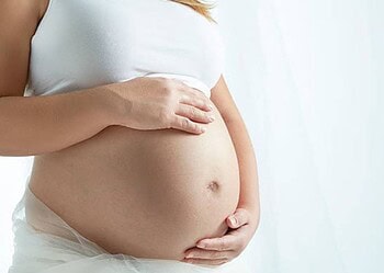 Gestantes mais baixas têm risco maior de ter diabetes. Entenda por quê