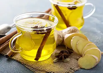 Exagerou na ceia? Conheça 5 receitas caseiras para aliviar a azia