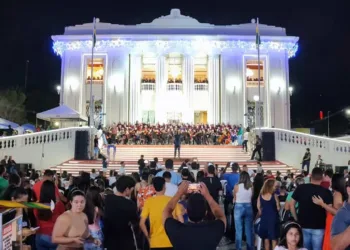 Governo do Acre realiza Cantata Natalina em frente ao Palácio Rio Branco