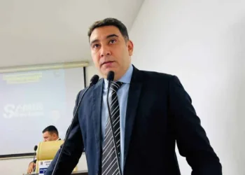 Vereador apresenta PL que concede certificado de 'Selo Empresa Inclusiva' para empresários que contratarem menores aprendizes 