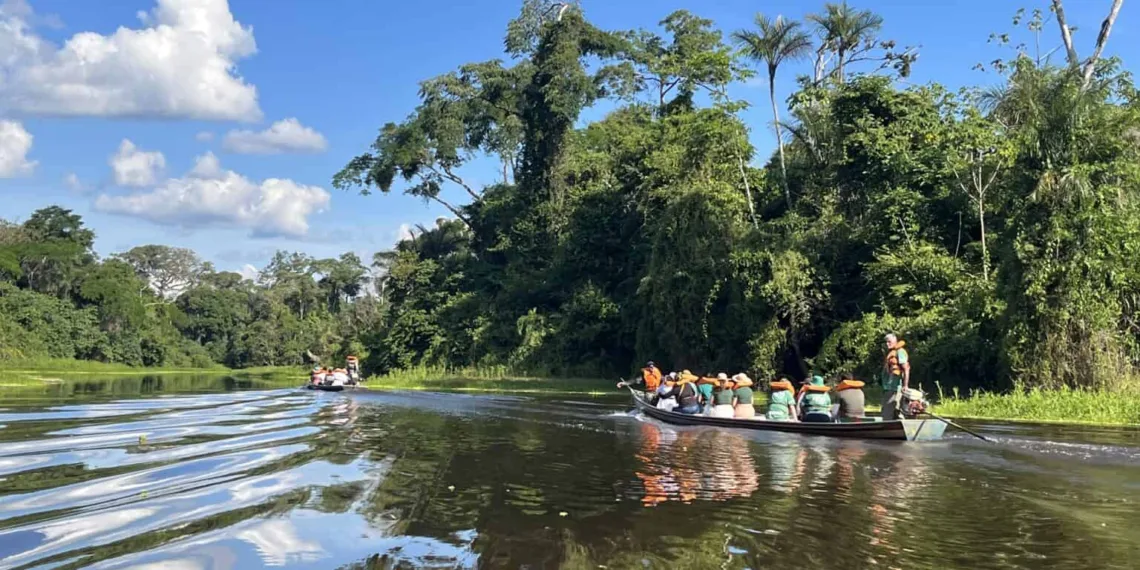 Programa REM apoia cada vez mais o papel de importância dos povos indígenas, seringueiros e extrativistas na conservação e preservação do meio ambiente. Foto: Acervo/REM