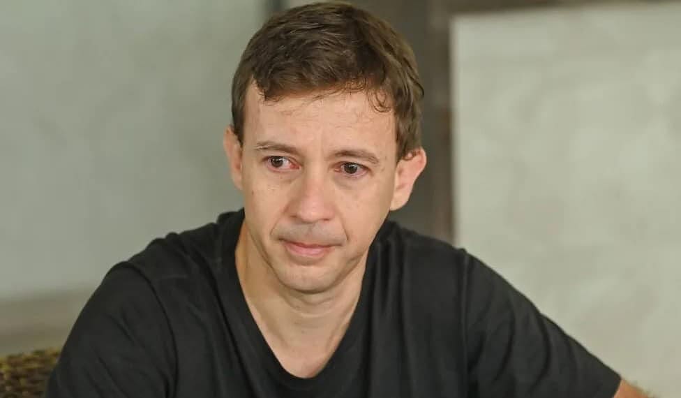 Deputado Eduardo Veloso explica que afastamento do mandato foi por questões familiares