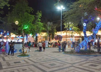 'Natal de Vida, Esperança e Dignidade': programação na Praça da Revolução vai até o próximo sábado, 30