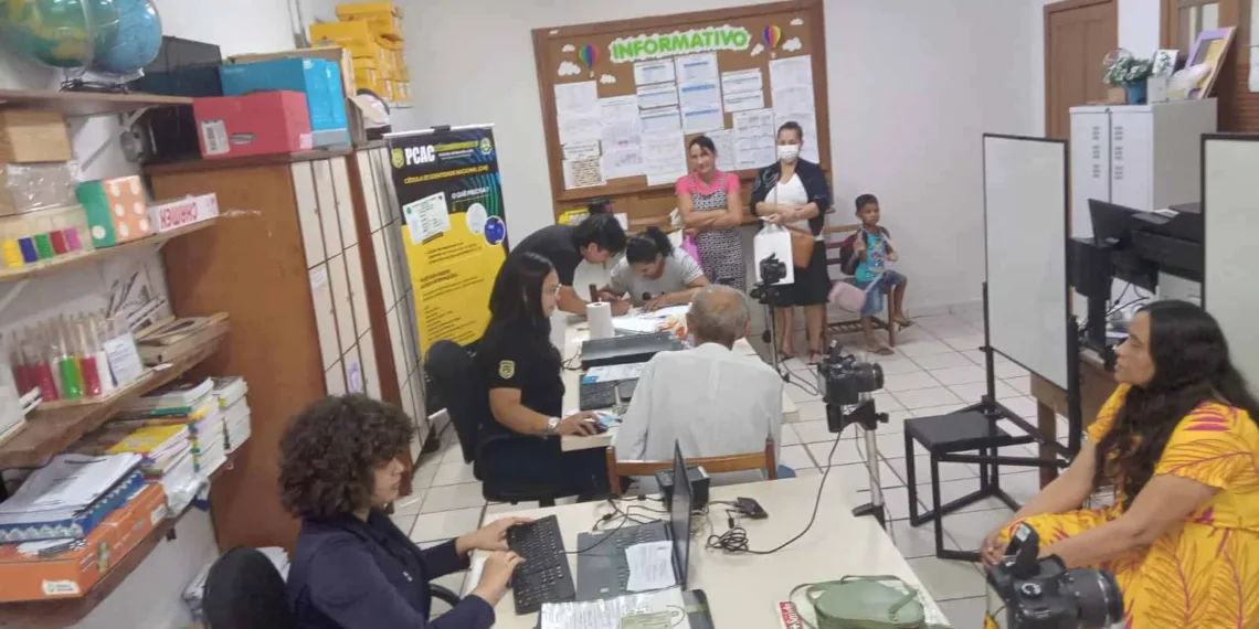 Polícia Civil leva Cidadania para 90 alunos com emissão da Carteira de Identidade no Acre
