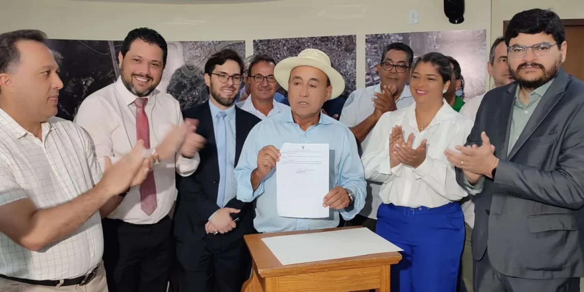Bocalom vai pagar mais de R$ 7 milhões em abono de final de ano para servidores