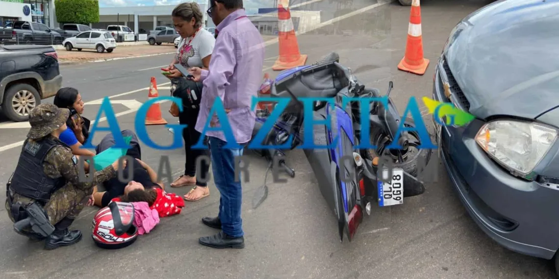 Grávida de 7 meses sofre acidente de moto e é encaminhada à maternidade de Rio Branco