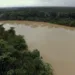 Cidades são apontadas como os maiores poluentes do Rio Acre no filme Expedição Águas do Acre
