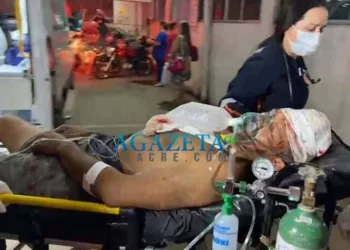 Homem leva machadada na cabeça ao tentar livrar a irmã das agressões do cunhado