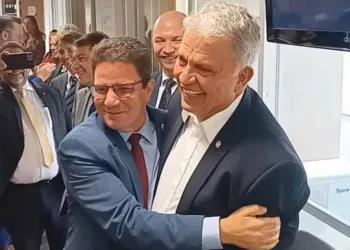 Gladson confirma aliança com Petecão e dialoga com Bittar para reestruturar base política em 2024