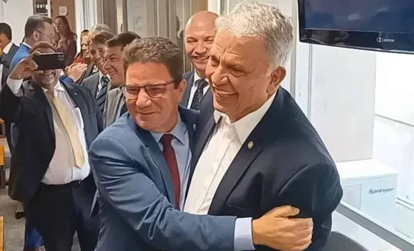 Gladson confirma aliança com Petecão e dialoga com Bittar para reestruturar base política em 2024